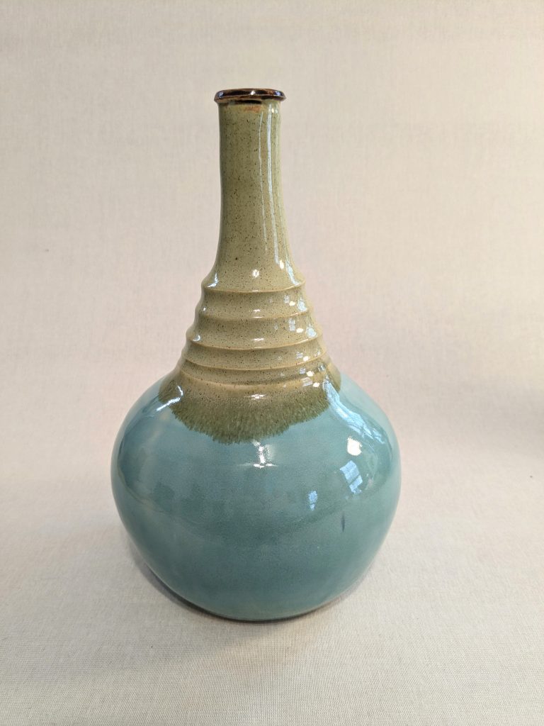 vase3 768x1024